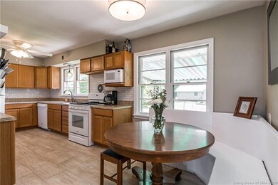 3313 Crestwood Dr, New Albany, IN 47150 - photo 6