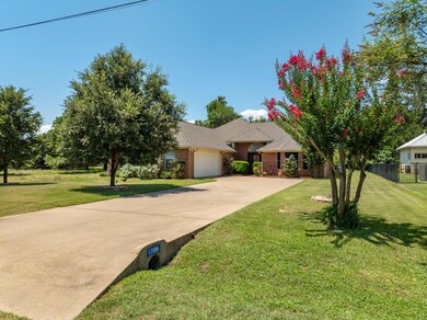 17086 Faircrest Dr, Whitney, TX 76692 - photo 2