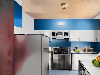 2407 Heyward Brockington Rd unit 7, Columbia, SC 29203 - photo 4