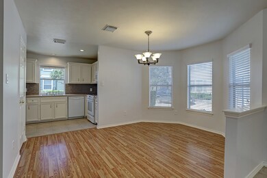 1722 Redwing Haven Dr, Houston, TX 77009 - photo 6