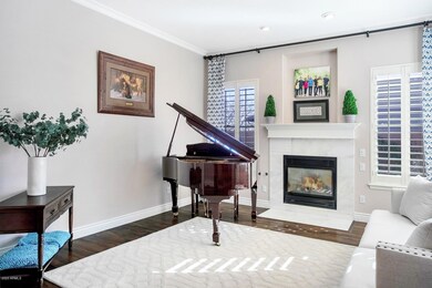 07_3105_E_Comstock_Dr__07_mls