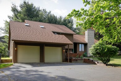 22193 Robinsway-102