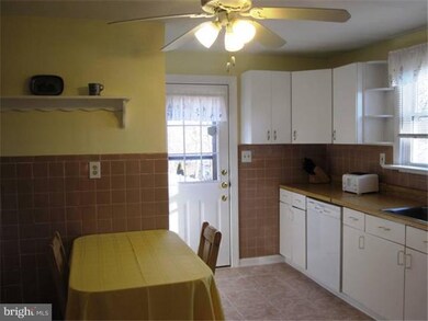 2301 Pine Ave, Wilmington, DE 19808 - photo 5