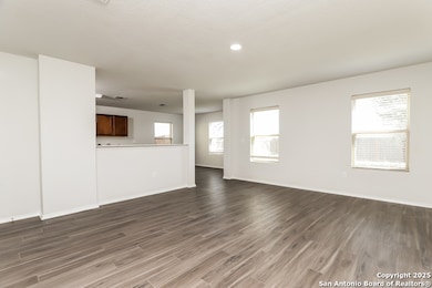 8906 Gerald Ohara, San Antonio, TX 78221 - photo 5