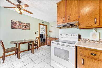 Eat in Kitchen