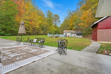 5186 Lick Creek Rd, Clinchco, VA 24226 - photo 7