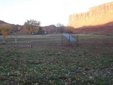 View of yard featuring a mountain view