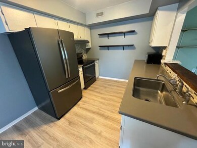 807 Gregorys Way, Voorhees, NJ 08043 - photo 5