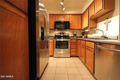 1321 Kitchen