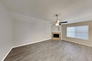 3325 Bent Creek Dr, Denton, TX 76210 - photo 3