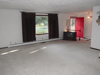 4309 N Koerner Rd, Peoria, IL 61615 - photo 7