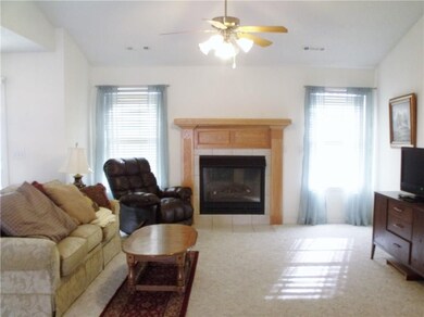 19 Lyndhurst Dr, Bella Vista, AR 72714 - photo 4