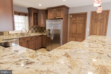 12713 Kembridge Dr, Bowie, MD 20715 - photo 7