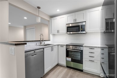 8248 126th Ave NE unit C-101, Kirkland, WA 98033 - photo 6