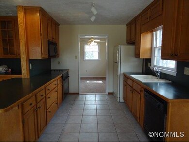 14 Braddock Way, Asheville, NC 28803 - photo 2