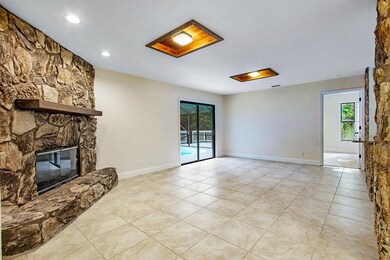 013-1325668thStN-WestPalmBeach-FL-small