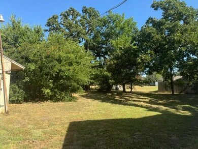 803 N Ash Terrace, Springtown, TX 76082 - photo 7