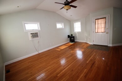 15 Simonds Rd, Portsmouth, NH 03801 - photo 3