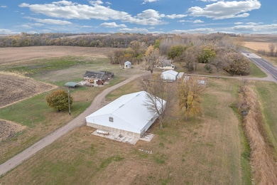 1958 State Highway 15, Truman, MN 56088 - photo 4