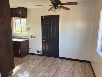 836 W Cedar St, Compton, CA 90220 - photo 7