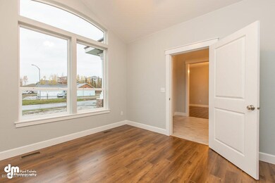 Front Room-ELKO9613-SMALL
