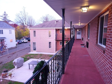 24 Glenwood Ave unit 8, Norwalk, CT 06854 - photo 5