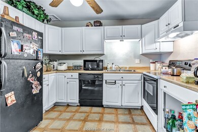 2308 Auburn Ct, College Station, TX 77840 - photo 3