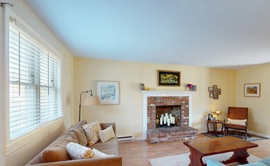 4 Meadow Oak Ln unit B, South Deerfield, MA 01373 - photo 5