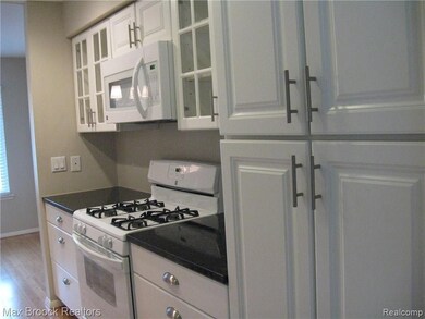 1859 Wickham St unit 141, Royal Oak, MI 48073 - photo 7