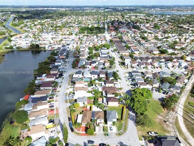 13921 SW 164th St, Miami, FL 33177 - photo 5