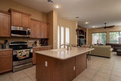 003_Kitchen