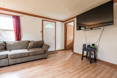 815 W Park Ave, Aurora, IL 60506 - photo 4