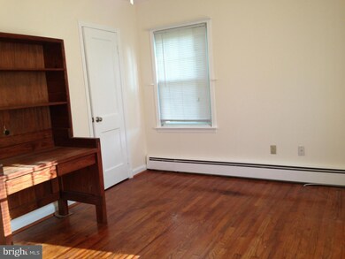 8515 Oakleigh Rd, Parkville, MD 21234 - photo 6