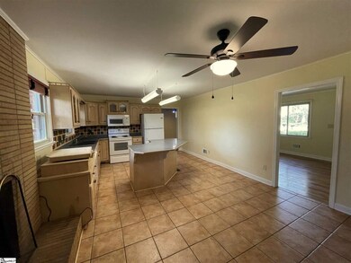 Kitchen - Breakfast Rm