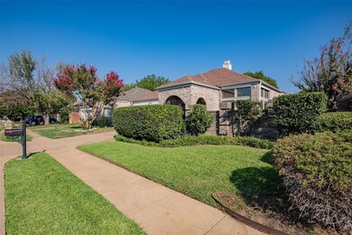 1925 Realistic Dr, Bedford, TX 76021 - photo 2