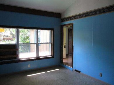 104 Pecos Cir, Carpentersville, IL 60110 - photo 5