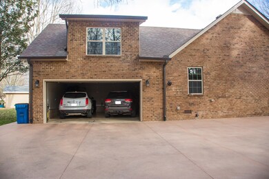 49 Greenbriar Cir, Manchester, TN 37355 - photo 6