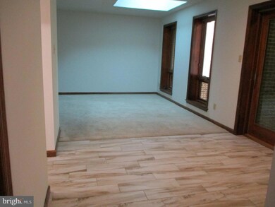 44691 White Oak Ct unit 511, California, MD 20619 - photo 3