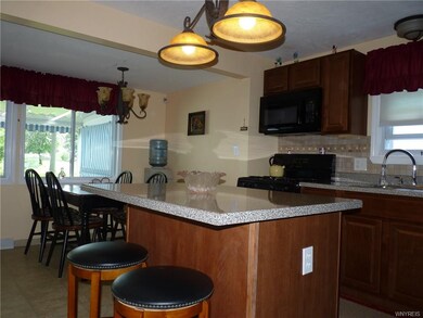 368 Warner Ave, North Tonawanda, NY 14120 - photo 6