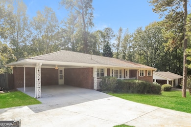 1255 Angelia Dr SW, Mableton, GA 30126 - photo 3