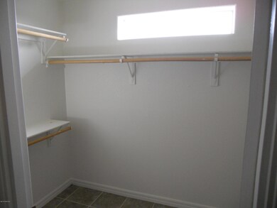 25611 N Champagne Ln, Paulden, AZ 86334 - photo 6