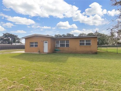 Front of single-family home (2bd/2ba)