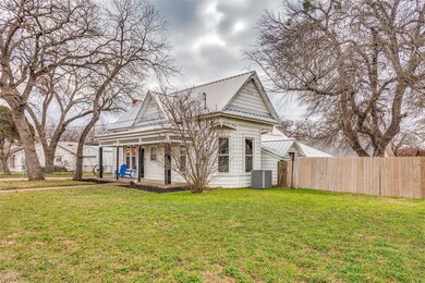 115 W 2nd St, Weatherford, TX 76086 - photo 2