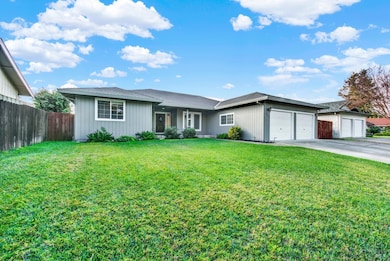 925 Charity Ln, Dixon, CA 95620 - photo 3