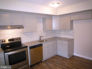 28-5 Wister Way, Reading, PA 19606 - photo 6