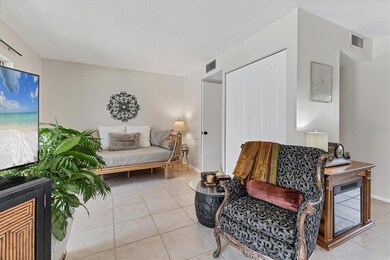 3690 Pinecrest St unit 114, Sarasota, FL 34232 - photo 5