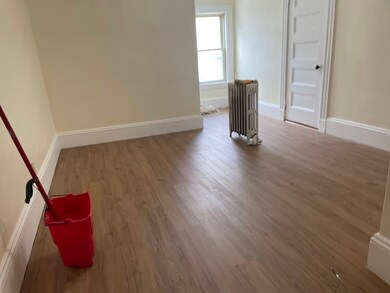 52 Fiske St unit 3, Waltham, MA 02451 - photo 4