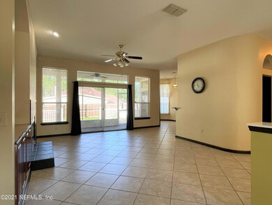 7990 Ortega Bluff Pkwy, Jacksonville, FL 32244 - photo 3