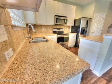 2311 Red Moon Dr, Jacksonville, FL 32216 - photo 7