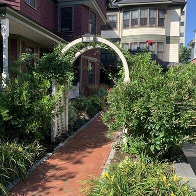 99 Winchester St unit 3, Brookline, MA 02446 - photo 2